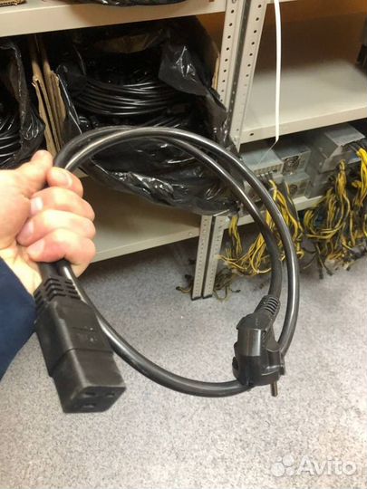 Кабель питания С19 сечение 3х2,5