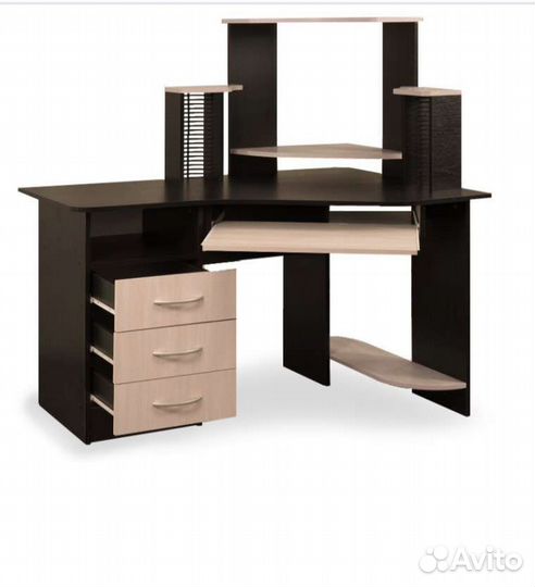 Компьютерный стол