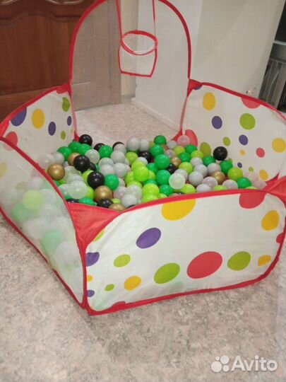 Бассейн с шариками