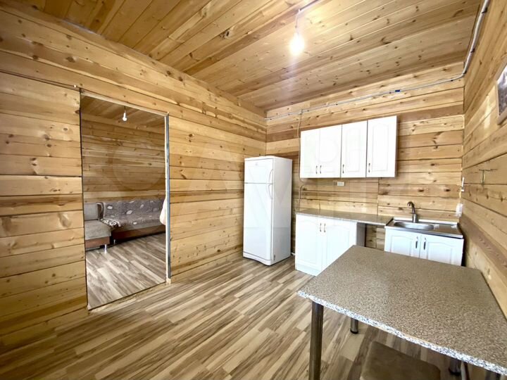 Дом 35 м² на участке 4 сот.