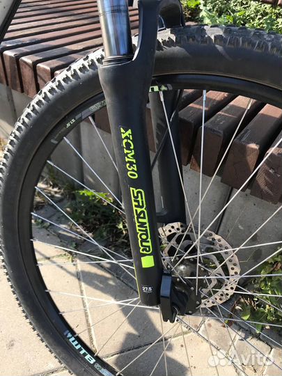 GT avalanche comp 27,5