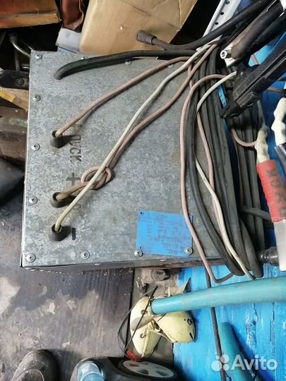 Пускозарядное устройство 10/200А