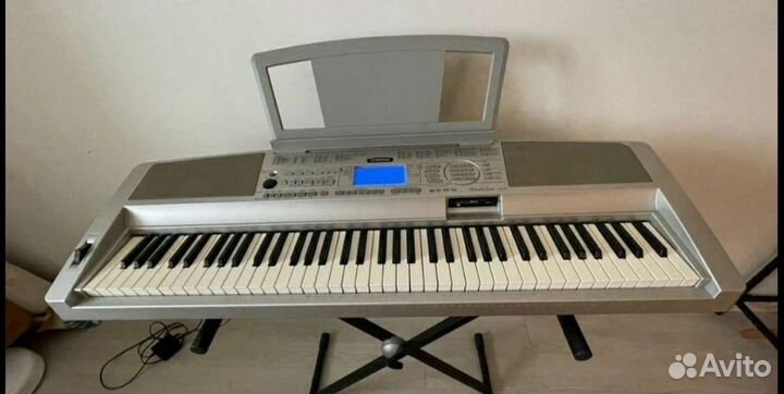 Синтезатор yamaha DGX 300