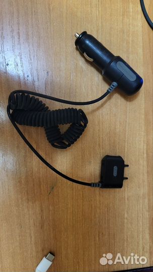 Зарядное устройство Sony Ericsson