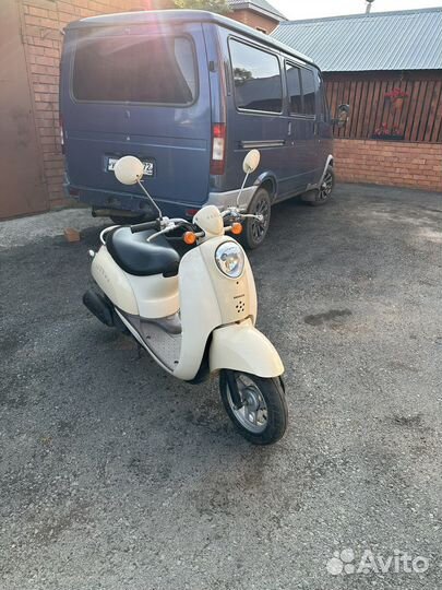 Скутер Honda scoopy