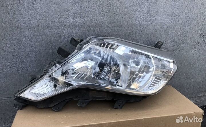 Фара левая Toyota Land Cruiser Prado 150 2013-2017
