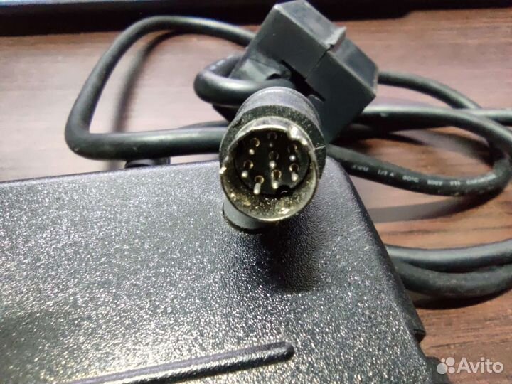 Блок питания Sinpro SPU65-105 (12), 12V 5.41A 8pin