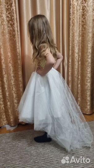 Пышная белая юбка