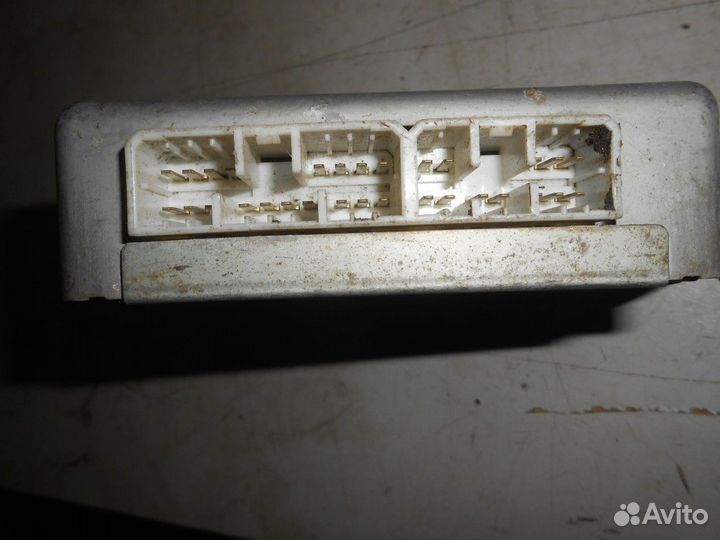 Блок управления ABS (Mazda Xedos 6)