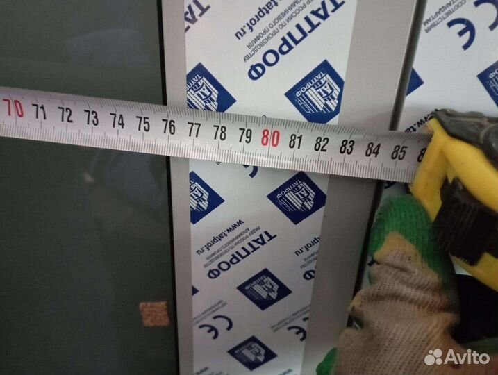 Дверь алюминиевая с остиклением