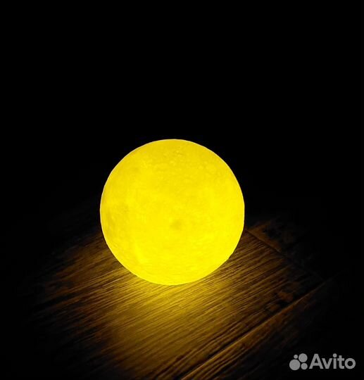 Ночник луна