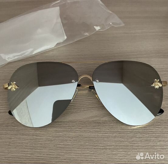 Солнцезащитные зеркальные очки новые