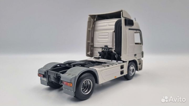 Модель Mercedes-Benz Actros