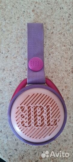Портативная колонка jbl