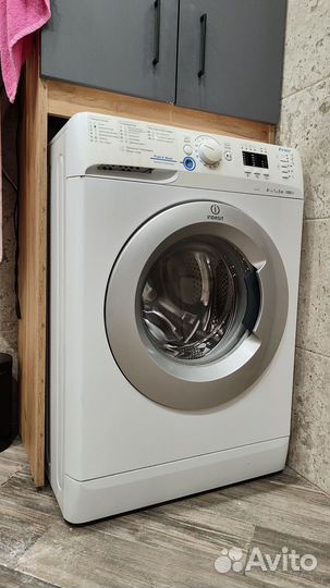 Стиральная машина indesit 5кг