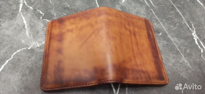 Bi-fold портмоне из натуральной кожи