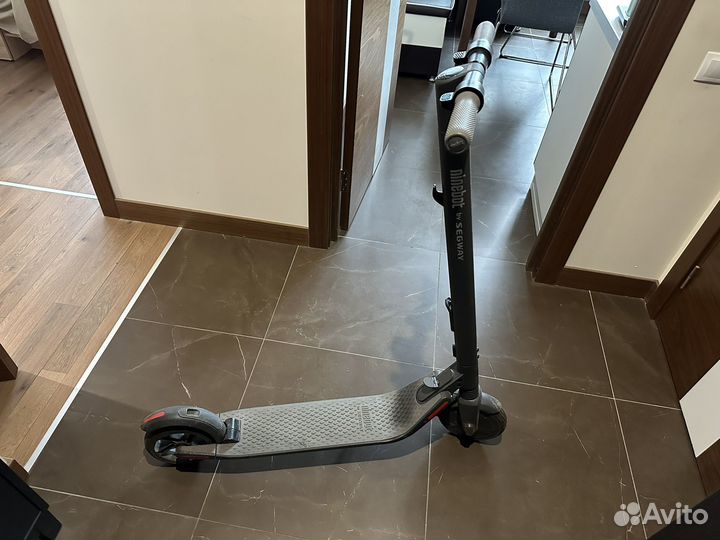Электросамокат Ninebot Kickscooter ES2
