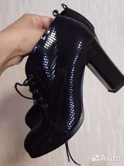 Ботинки демисезонные 40