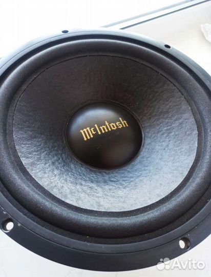 McIntosh MS469 сабвуфер