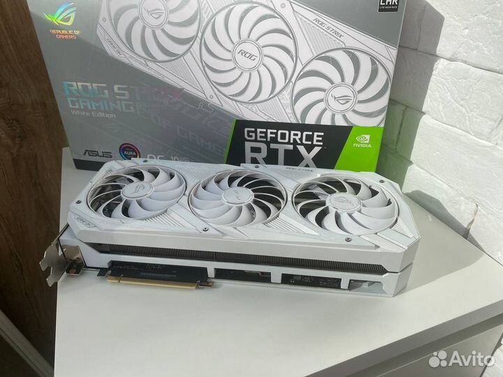 Asus Rog Strix RTX 3080 White Edition