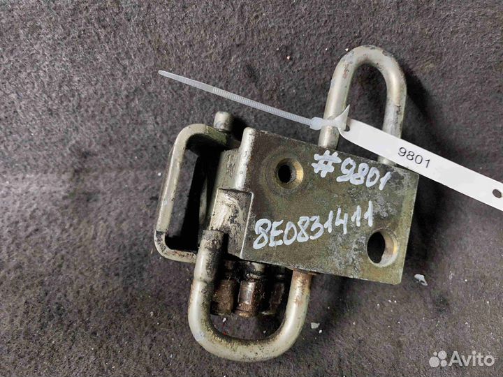 Петля двери Audi A3 (8P 2004-2013) 8E0 831 411
