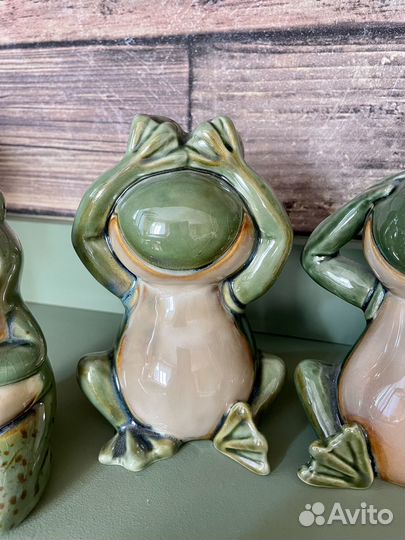 Лягушки фигурки и статуэтки