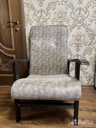 Продается кресло