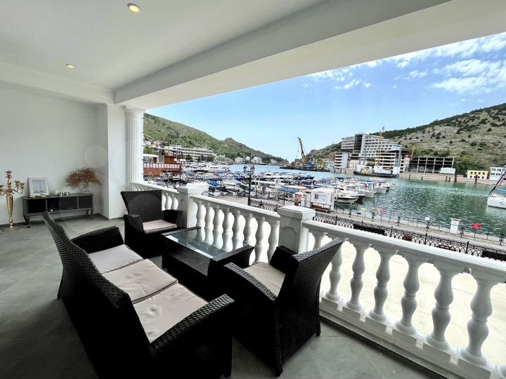 3-к. квартира, 145 м², 2/3 эт.