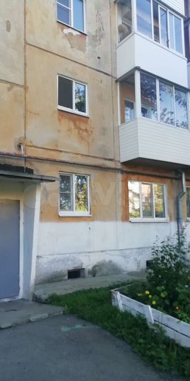 2-к. квартира, 42,7 м², 2/5 эт.