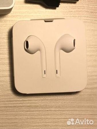 Наушники iPhone lightning