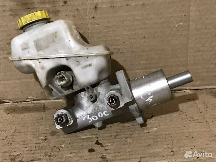 Гтц главный тормозной цилиндр Chrysler 300C