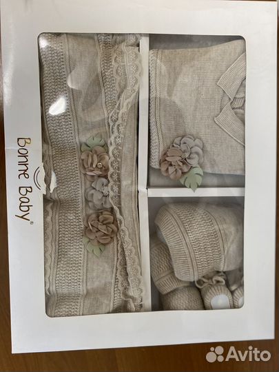 Комплект на выписку для девочки лето