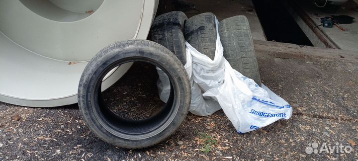 Bridgestone Blizzak Revo GZ 215/55 R17