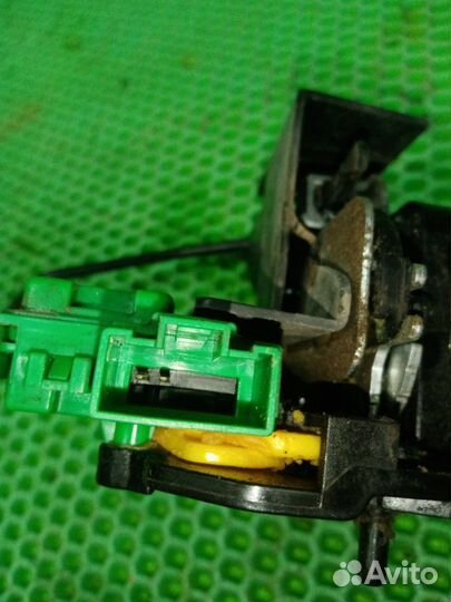 Замок двери задний левый Hyundai Solaris G4FA 2011