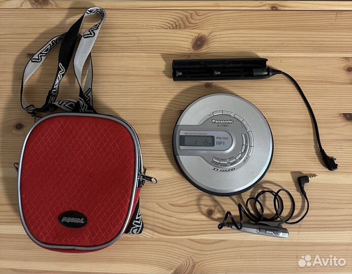 На доставке Cd плеер Panasonic SL-CT582V