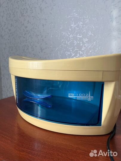 Ультрафиолетовый стерилизатор для инструментов