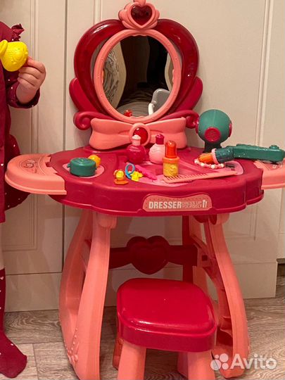 Косметический столик детский
