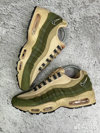 Кроссовки Nike