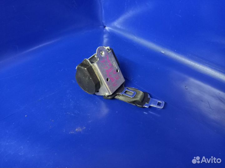 Ремень безопасности задний центральный LADA Largus