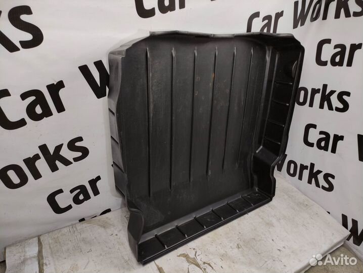 Корыто в багажник Мерседес w211