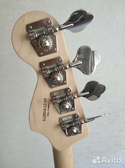 Бас гитара fender squier affinity