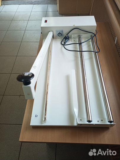 Настольный запайщик пакетов SKA600