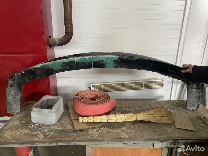 Губа Ниссан Тиида