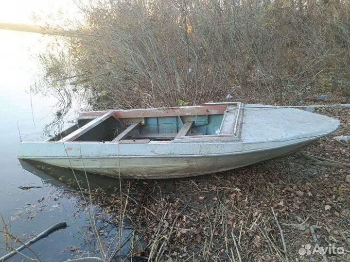 Подажа моторной лодки