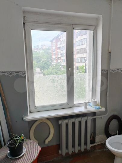 Комната 12 м² в 6-к., 4/5 эт.