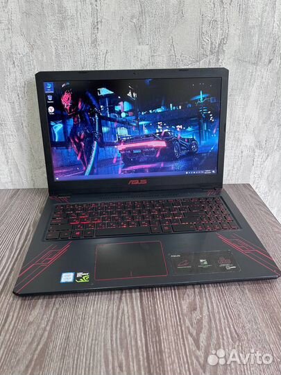 Игровой ноутбук i5-8250u/GTX 1050/16Gb RAM
