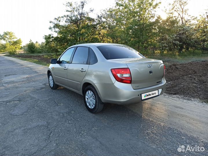 LADA Granta 1.6 AT, 2013, 160 000 км