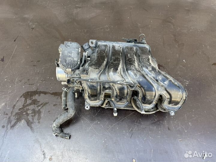 Впускной коллектор Hyundai Solaris