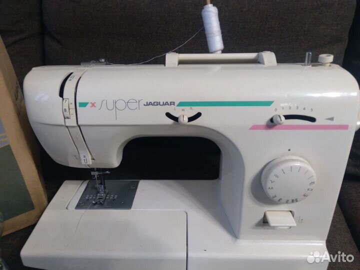 Швейная машина Jaguar