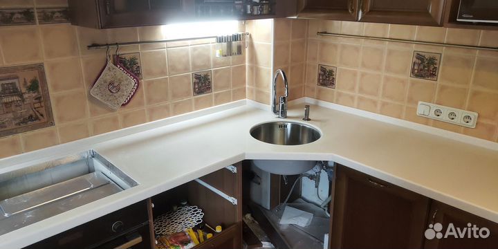 Столешница из акрилового камня мойка Omoikiri м2